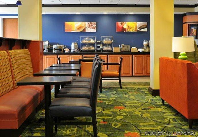 Fairfield Inn & Suites Fresno Clovis Restoran foto
