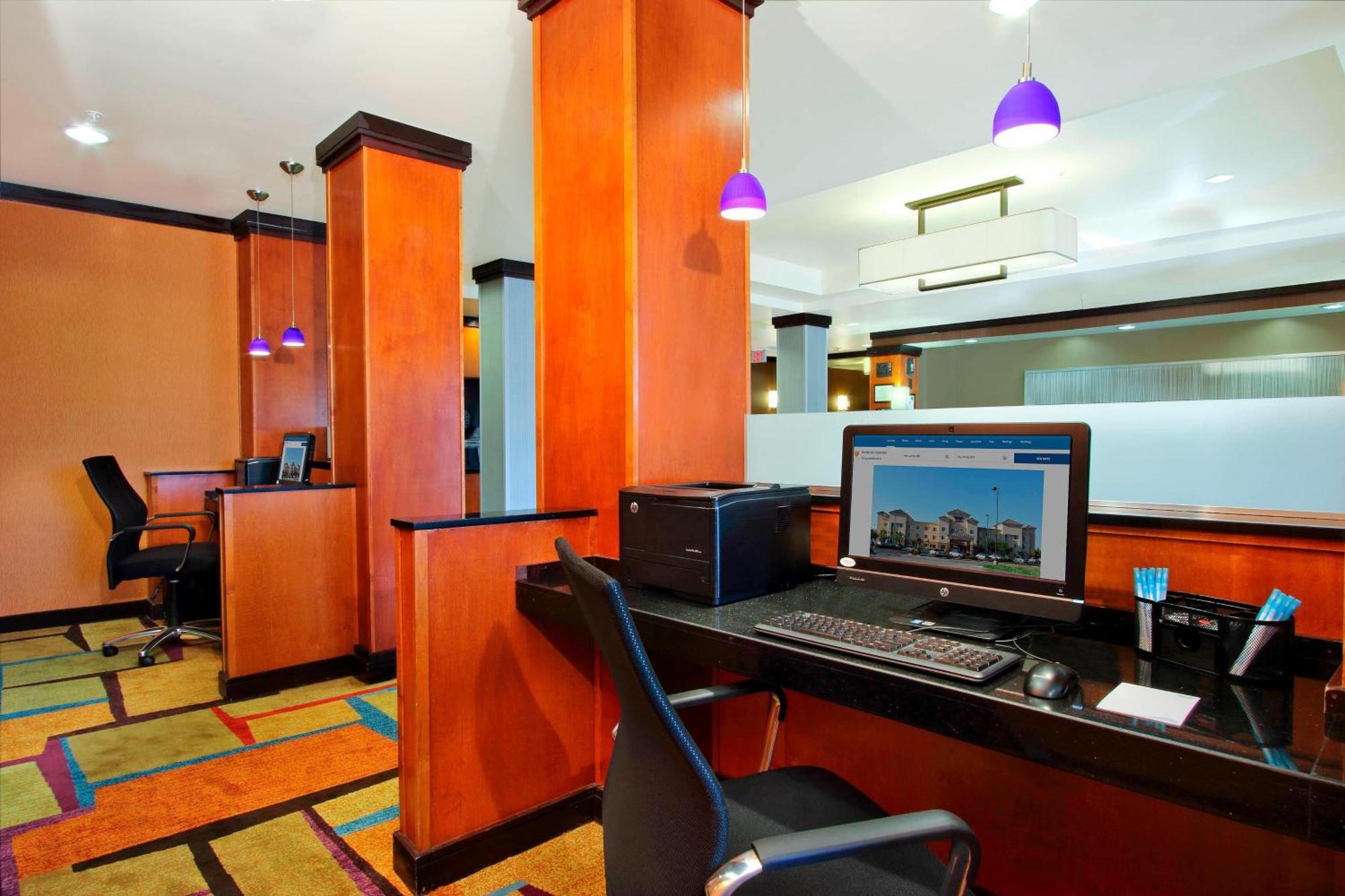 Fairfield Inn & Suites Fresno Clovis Bagian luar foto