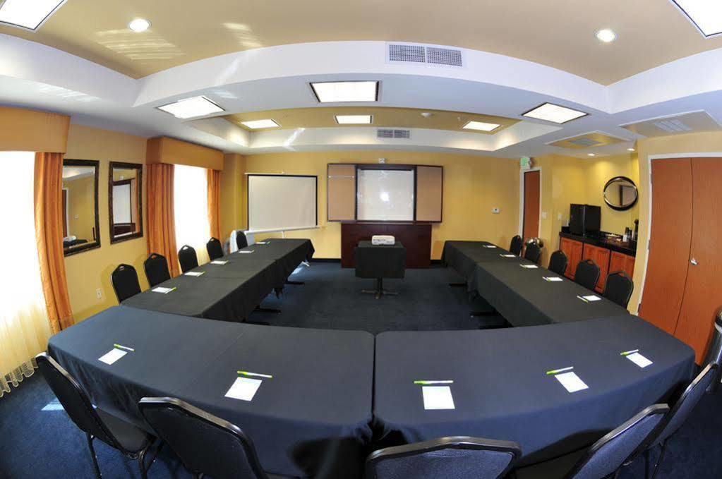 Fairfield Inn & Suites Fresno Clovis Bagian luar foto